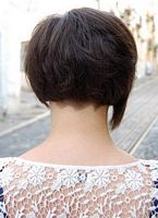 fryzury krótkie - uczesanie damskie z włosów krótkich zdjęcie numer 25